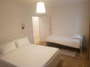 Center, 15 minutes from Venice, Parking Miranese